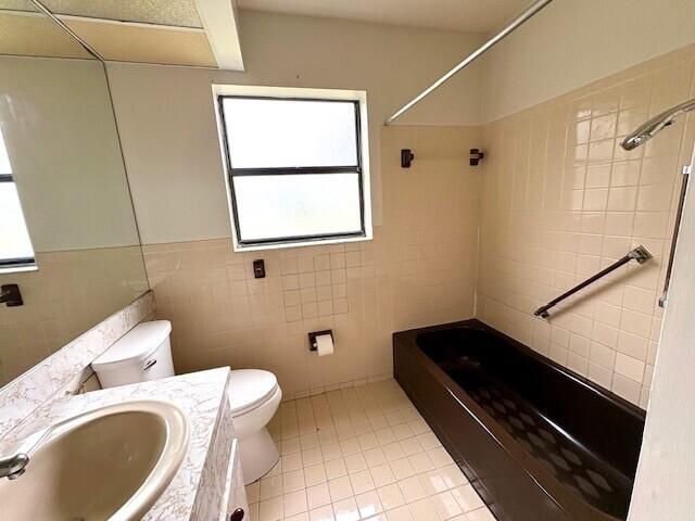 114 Sevilla Avenue, Royal Palm Beach, FL 33411 Photo
