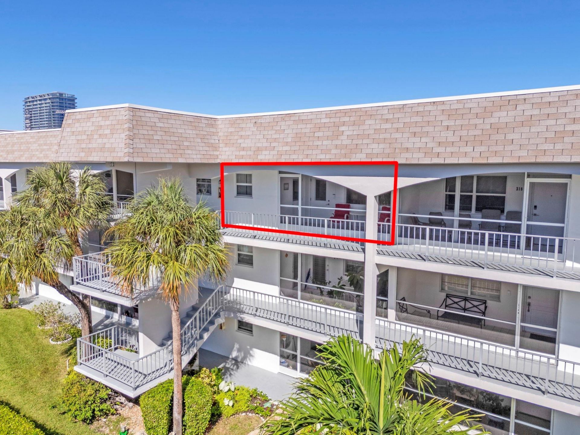 581 Blue Heron Drive, Unit 317-b, Hallandale Beach, FL 33009 Photo