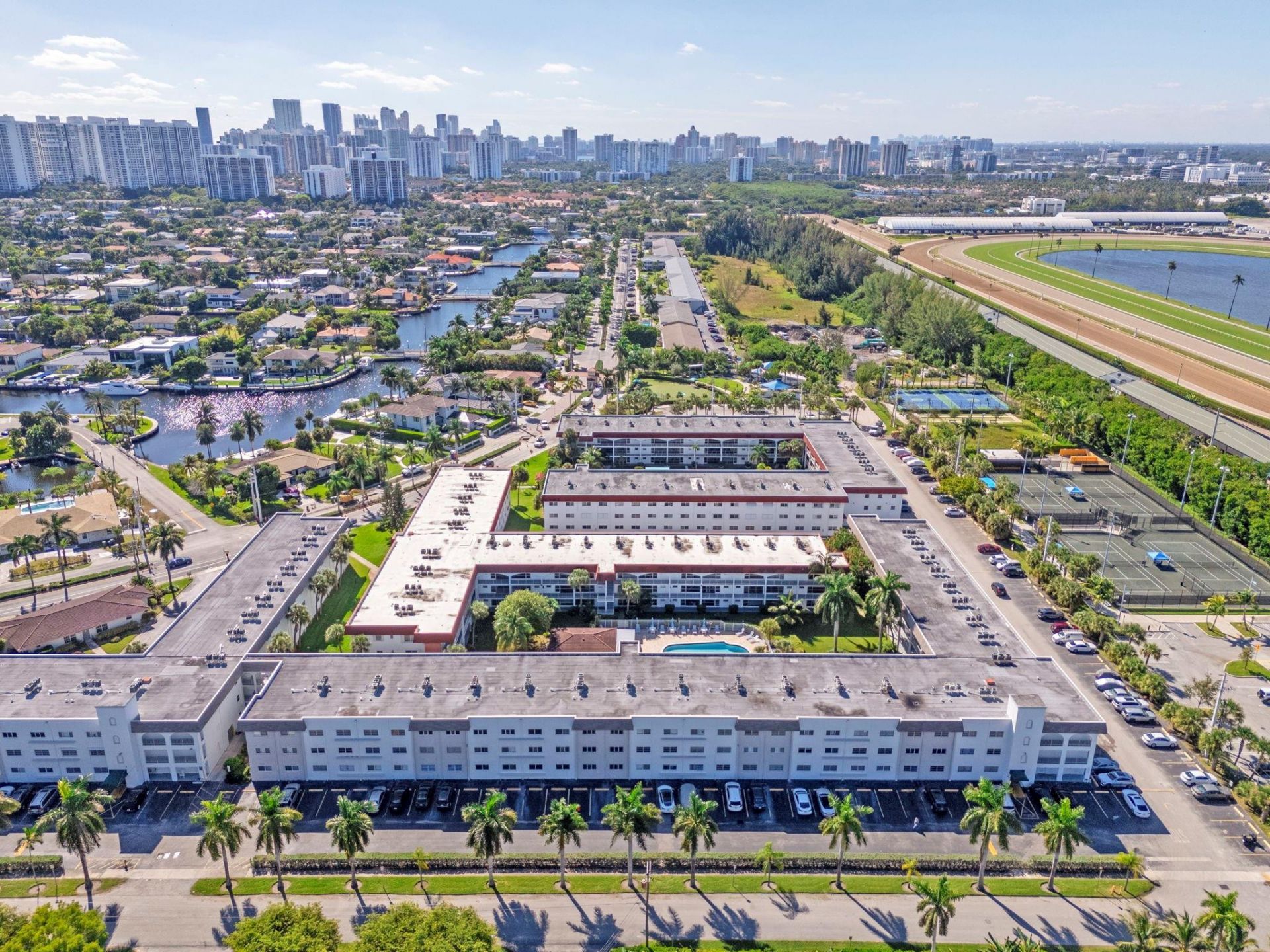 581 Blue Heron Drive, Unit 317-b, Hallandale Beach, FL 33009 Photo