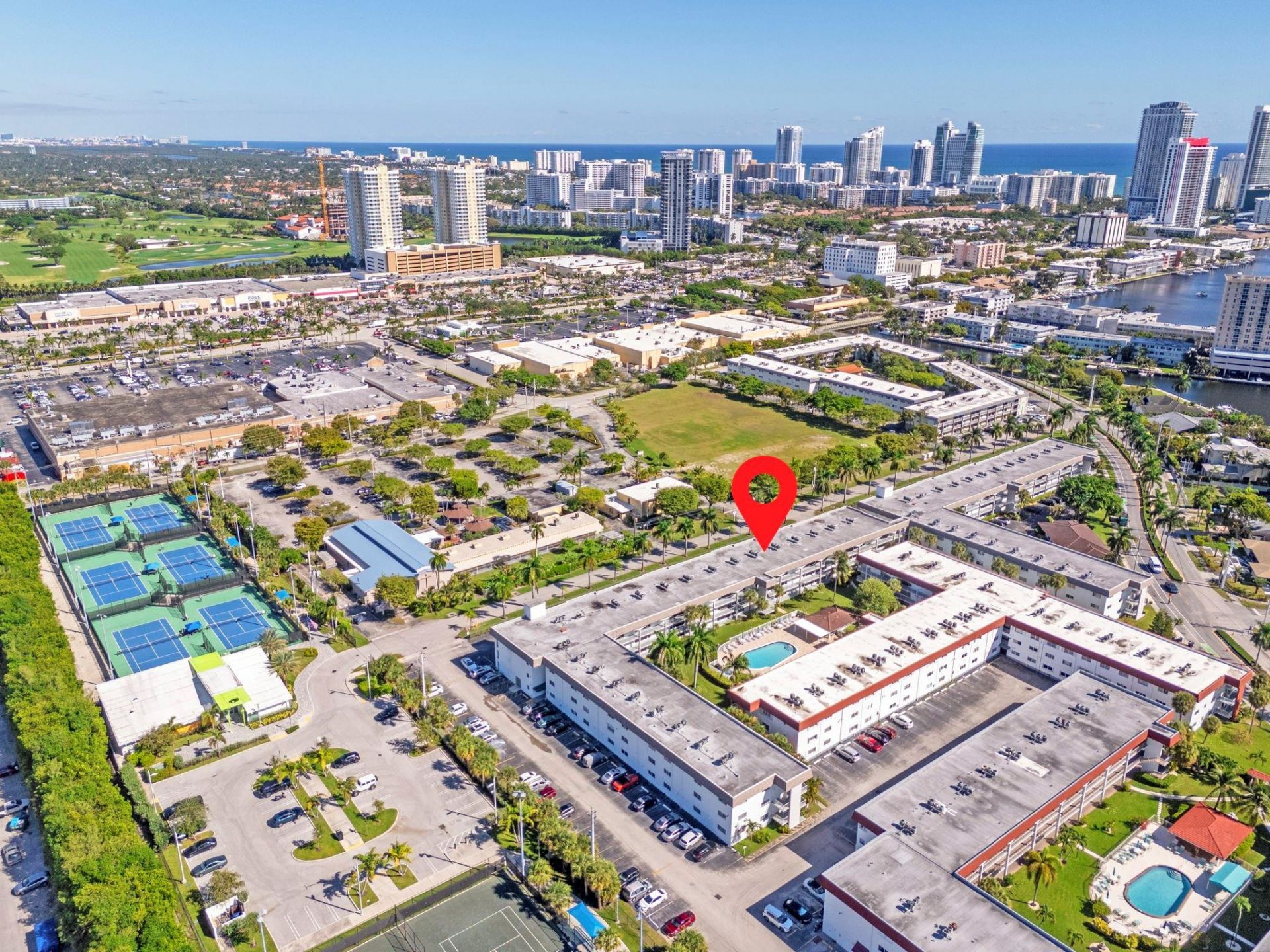 581 Blue Heron Drive, Unit 317-b, Hallandale Beach, FL 33009 Photo