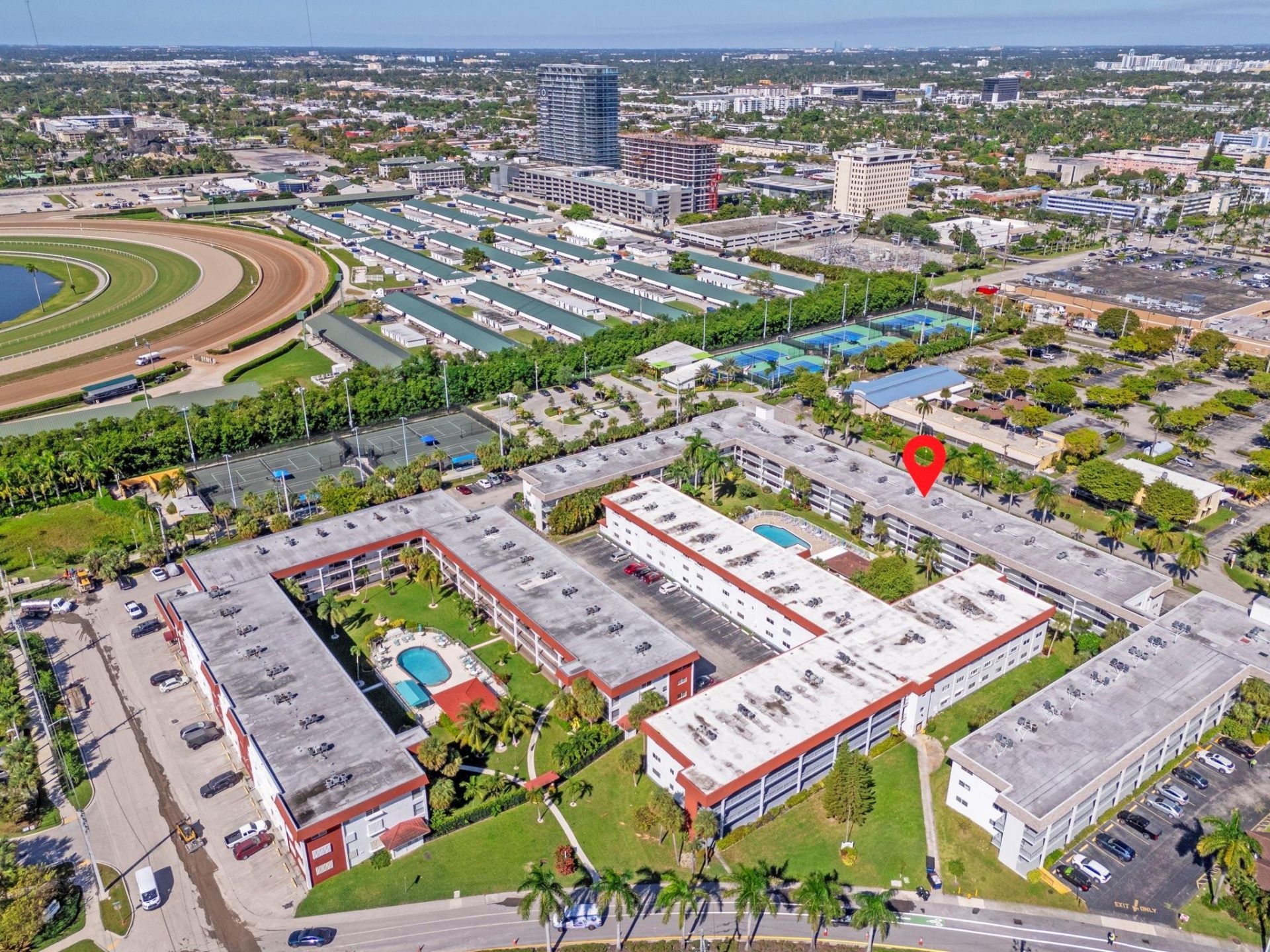581 Blue Heron Drive, Unit 317-b, Hallandale Beach, FL 33009 Photo