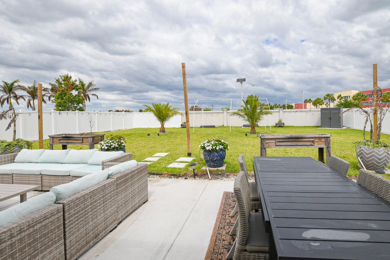 7472 NW Greenspring Street, Port Saint Lucie, FL 34987 Photo