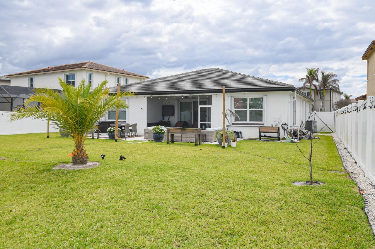 7472 NW Greenspring Street, Port Saint Lucie, FL 34987 Photo