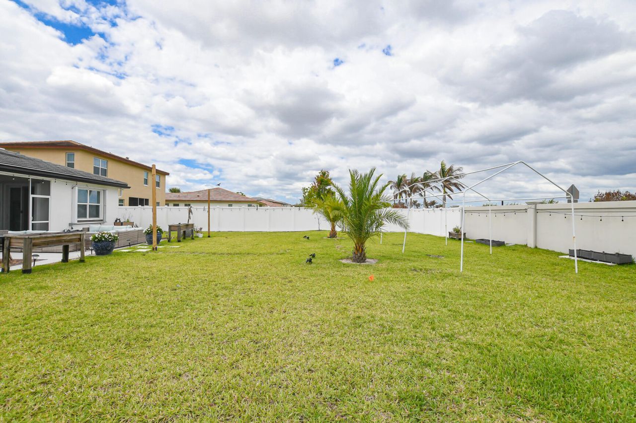 7472 NW Greenspring Street, Port Saint Lucie, FL 34987 Photo