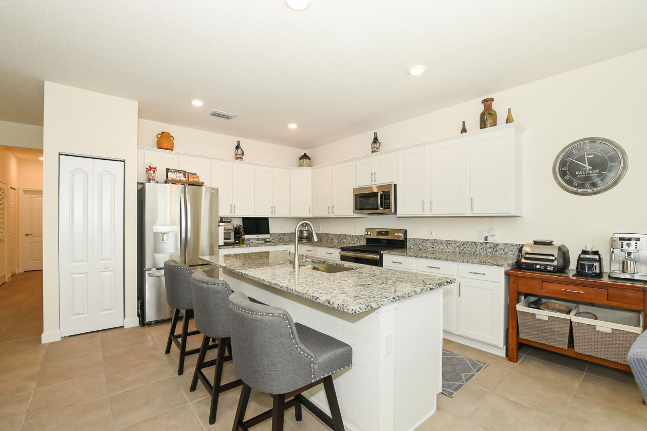 7472 NW Greenspring Street, Port Saint Lucie, FL 34987 Photo