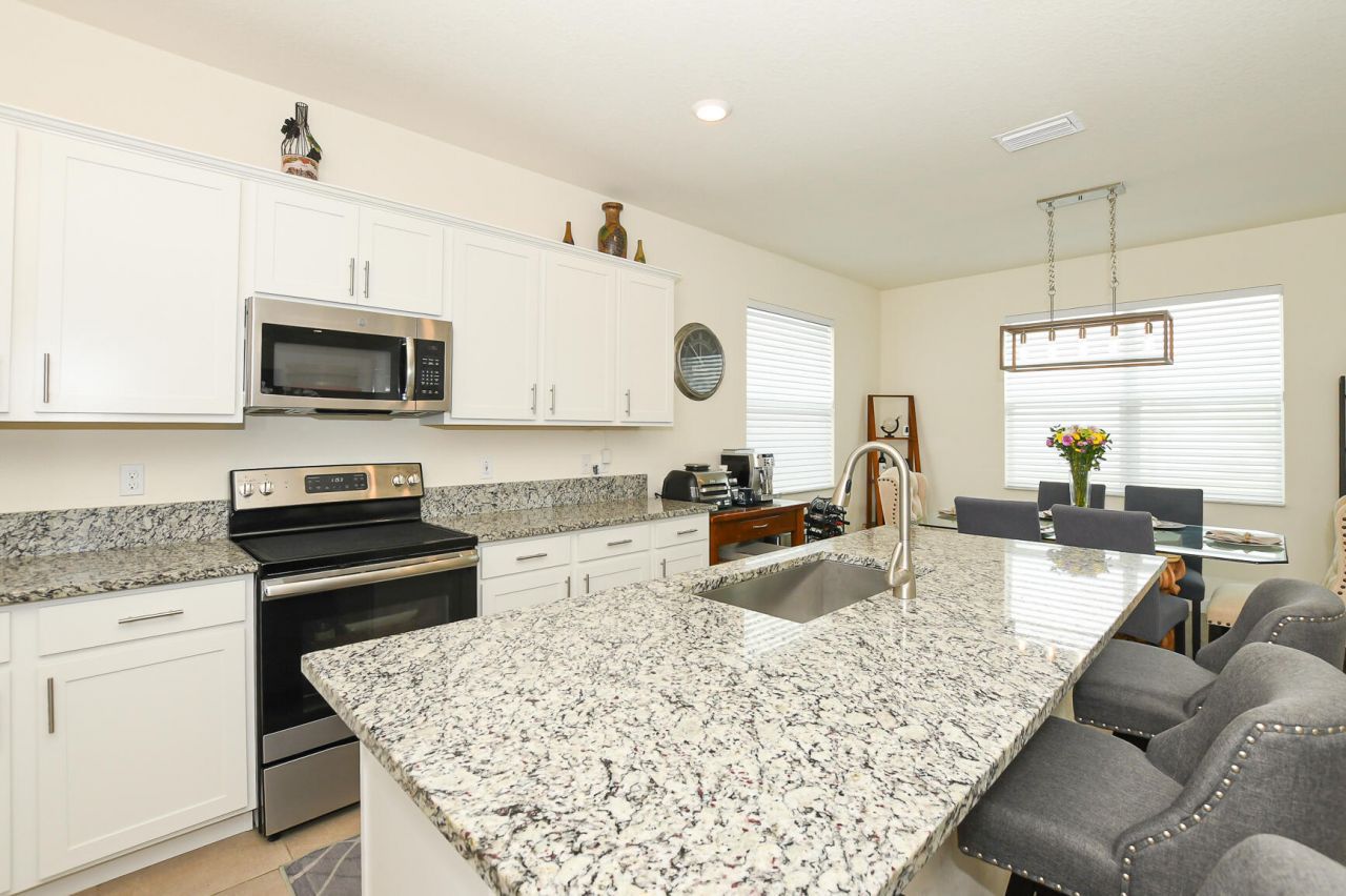 7472 NW Greenspring Street, Port Saint Lucie, FL 34987 Photo