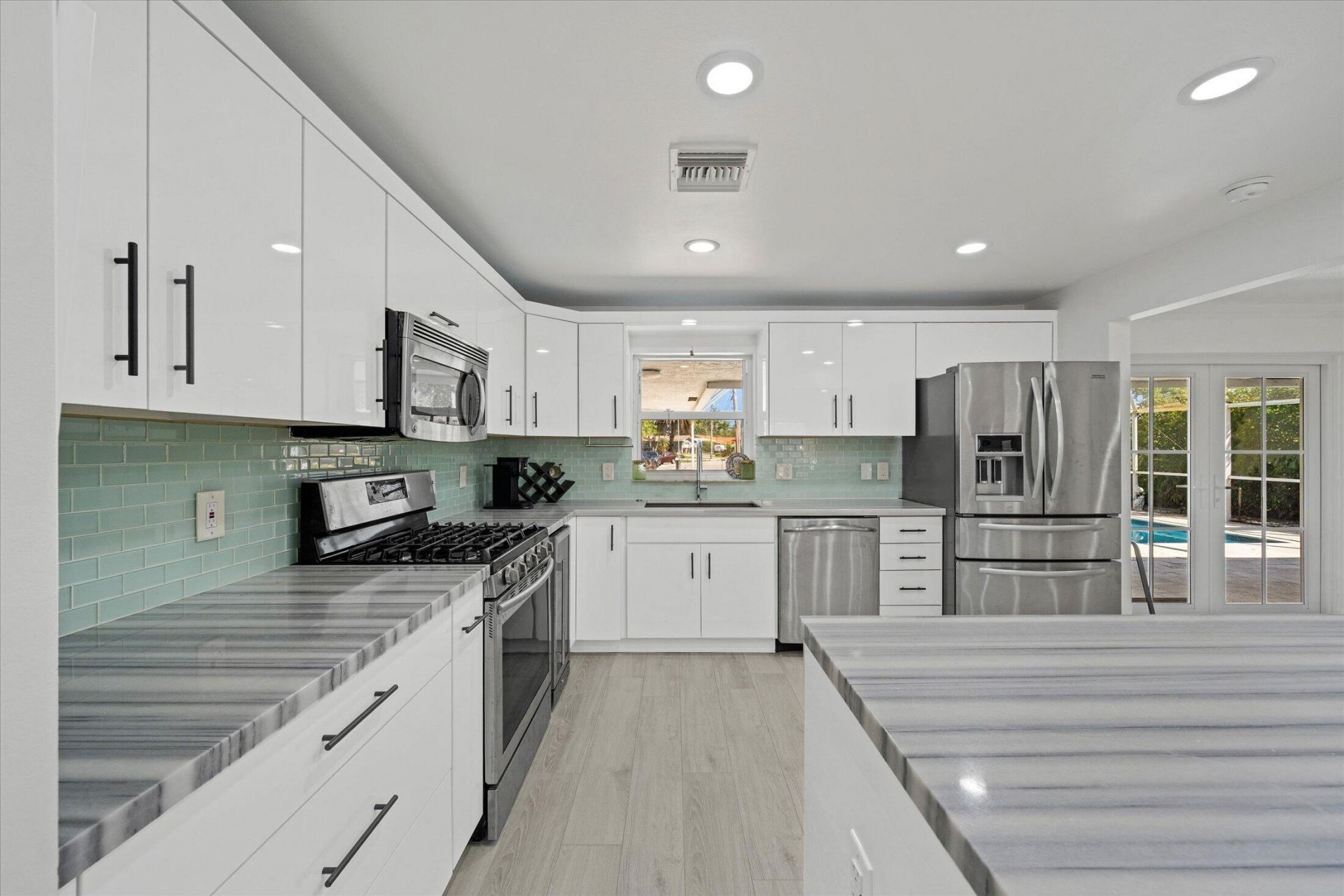 421 SW 18th Street, Pompano Beach, FL 33060 Photo
