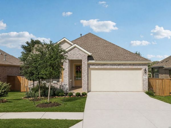 124 FOUNTAIN GRASS DR, San Marcos, TX 78666
