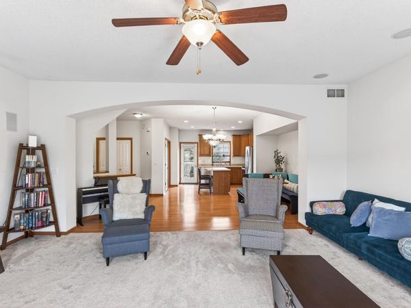 10859 Kingsfield Lane, Woodbury, MN 55129