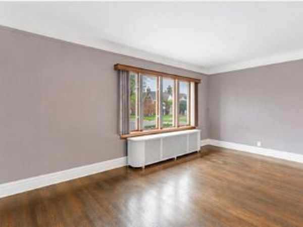 2246 Clinton Avenue, Berwyn, IL 60402