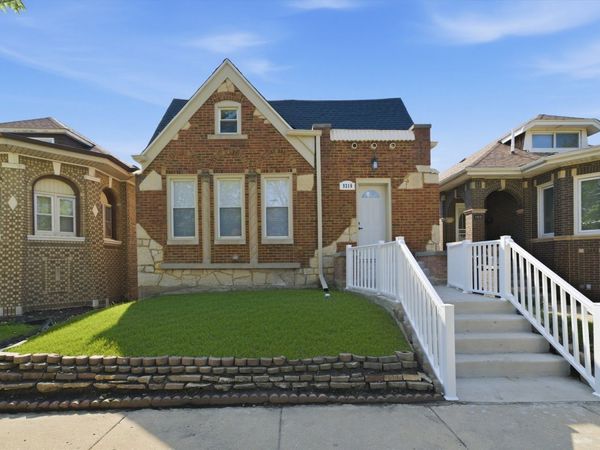 9316 S May Street , Chicago, IL 60620