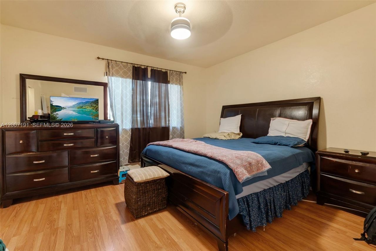 8546 SW 214th Way , Cutler Bay, FL 33189 Photo