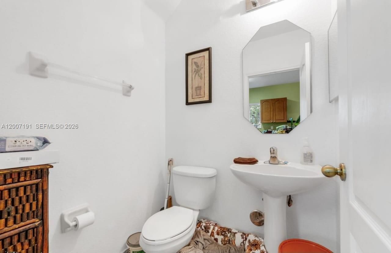 8546 SW 214th Way , Cutler Bay, FL 33189 Photo