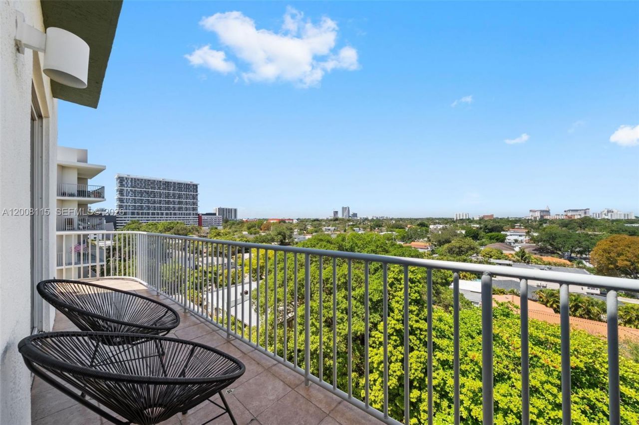 2550 SW 27th Ave, Unit 701, Miami, FL 33133 Photo