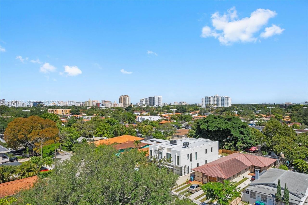 2550 SW 27th Ave, Unit 701, Miami, FL 33133 Photo