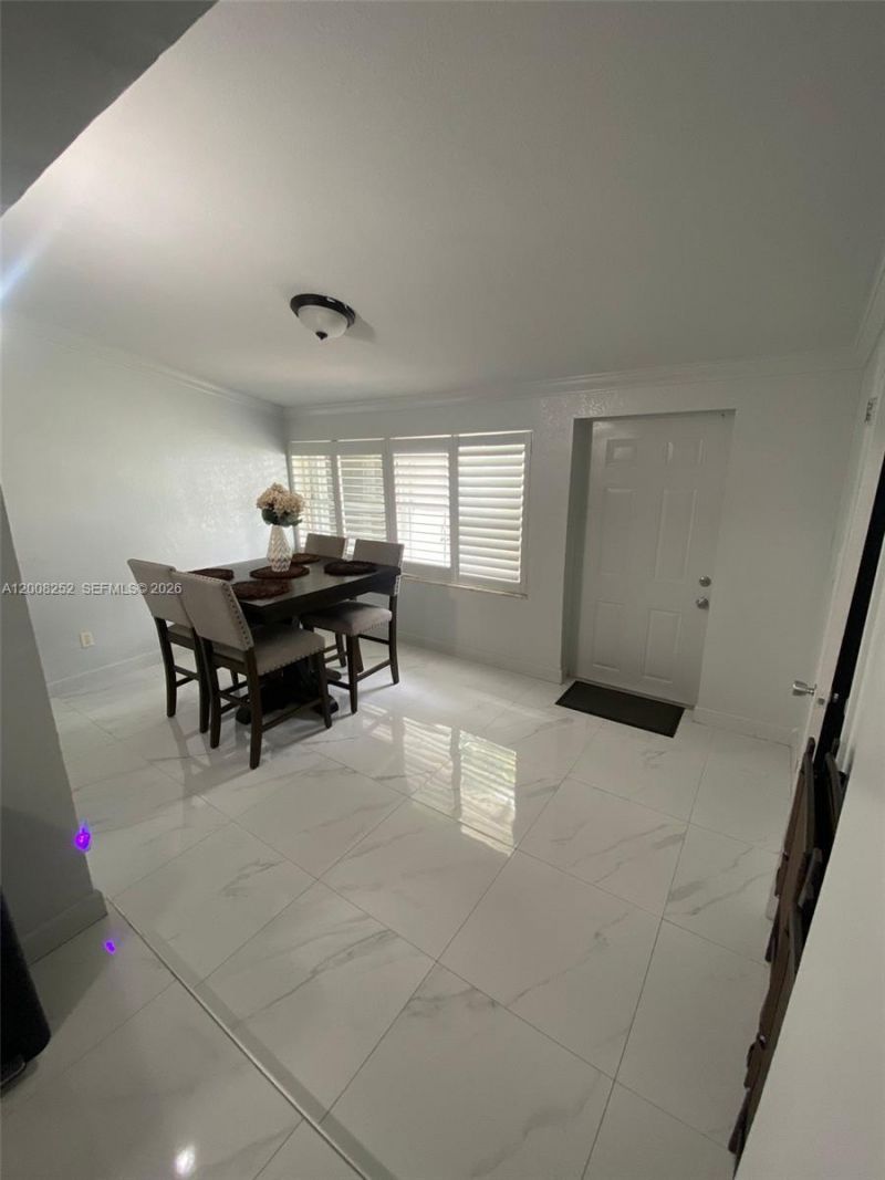 1740 NE 56th St, Fort Lauderdale, FL 33334 Photo