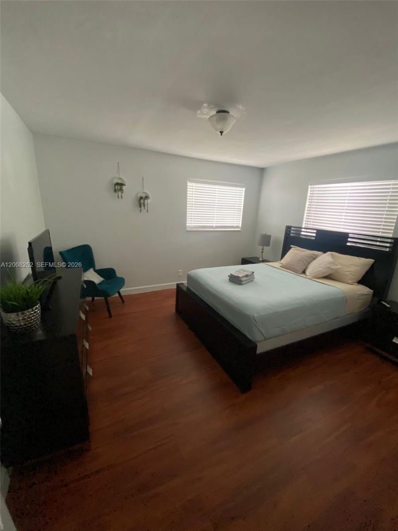 1740 NE 56th St, Fort Lauderdale, FL 33334 Photo