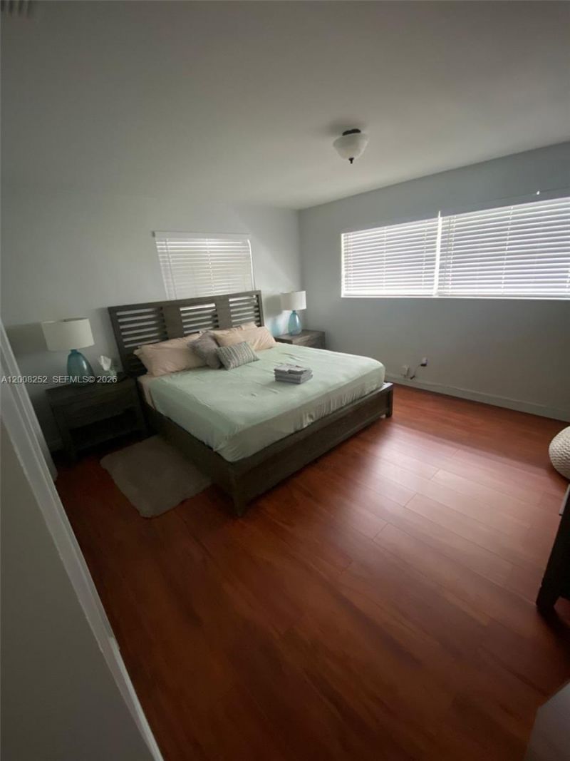 1740 NE 56th St, Fort Lauderdale, FL 33334 Photo
