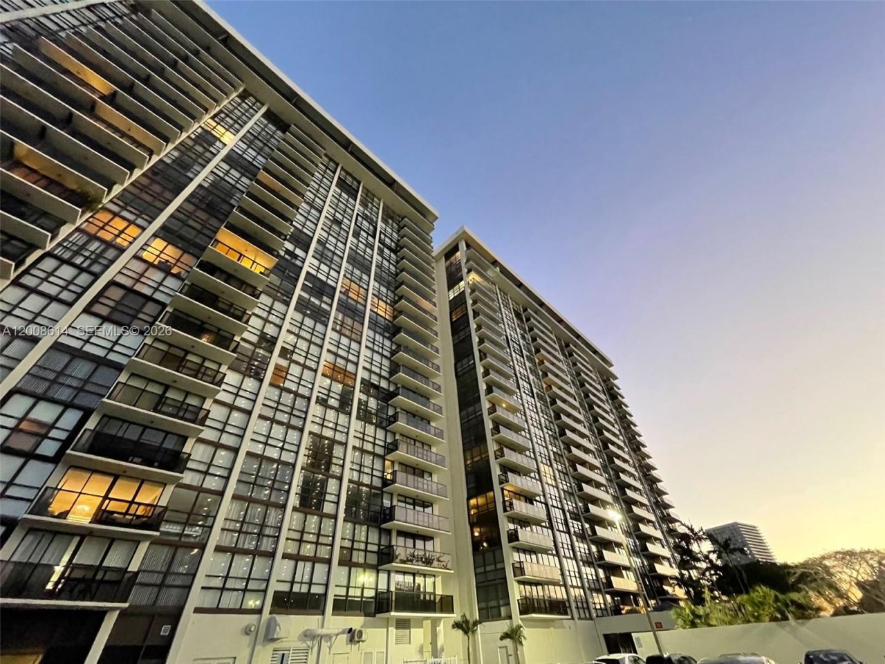 600 NE 36th St, Unit 801, Miami, FL 33137 Photo