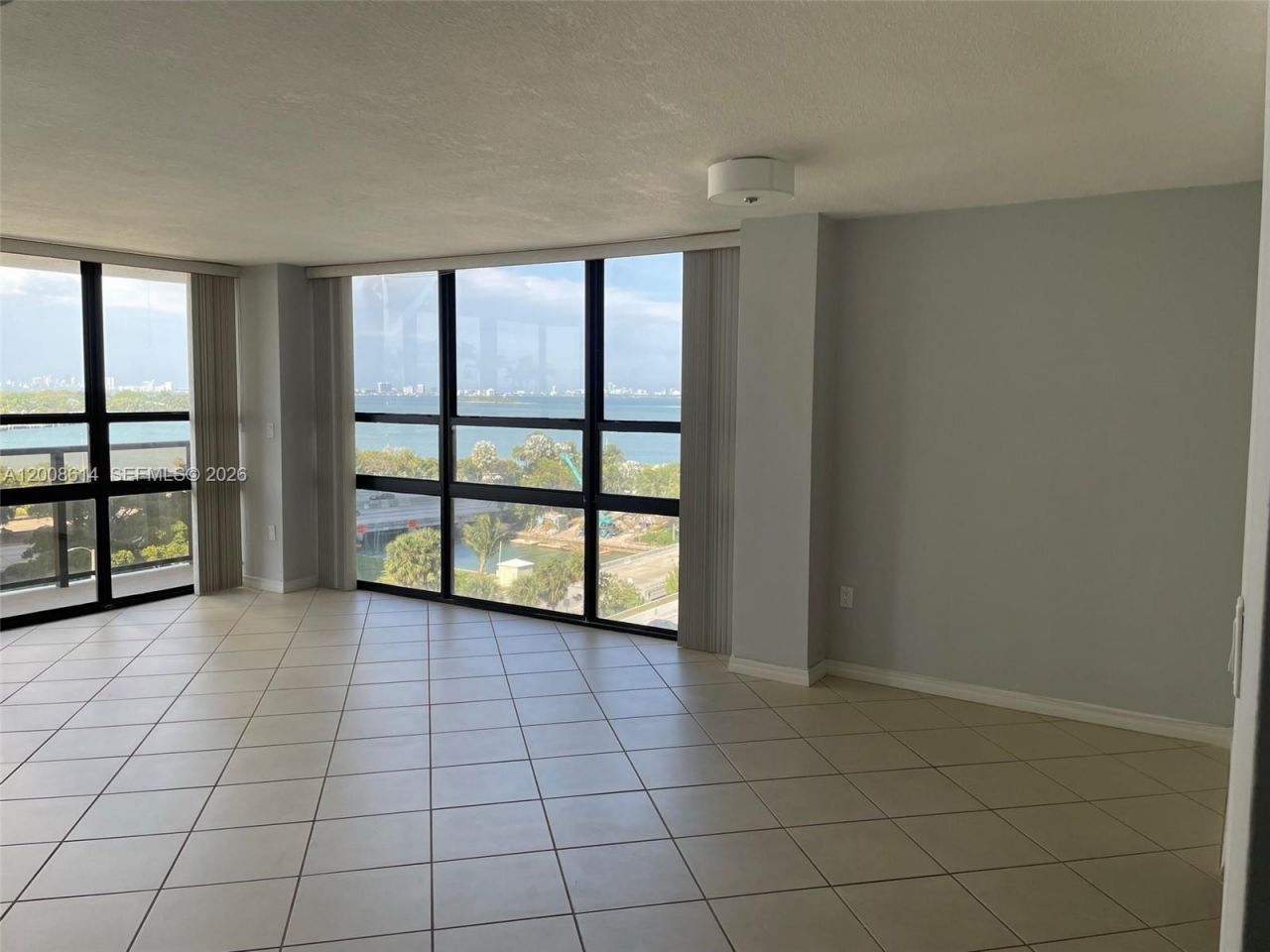 600 NE 36th St, Unit 801, Miami, FL 33137 Photo