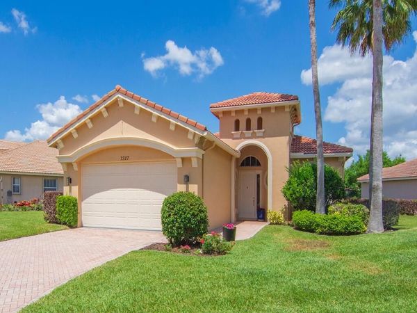 7327 Bob O Link Way, Port St. Lucie, FL 34986