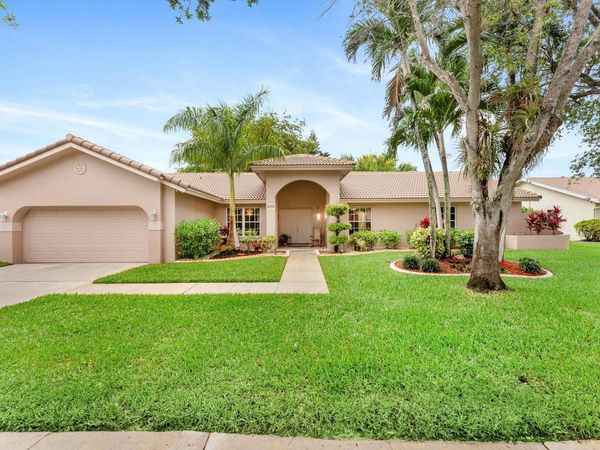 20301 NW 7th Street, Pembroke Pines, FL 33029