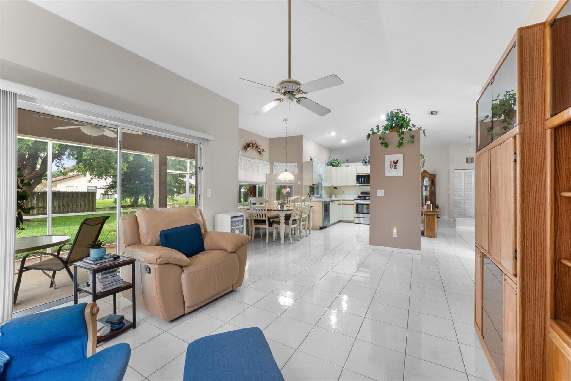20301 NW 7th Street, Pembroke Pines, FL 33029 Photo