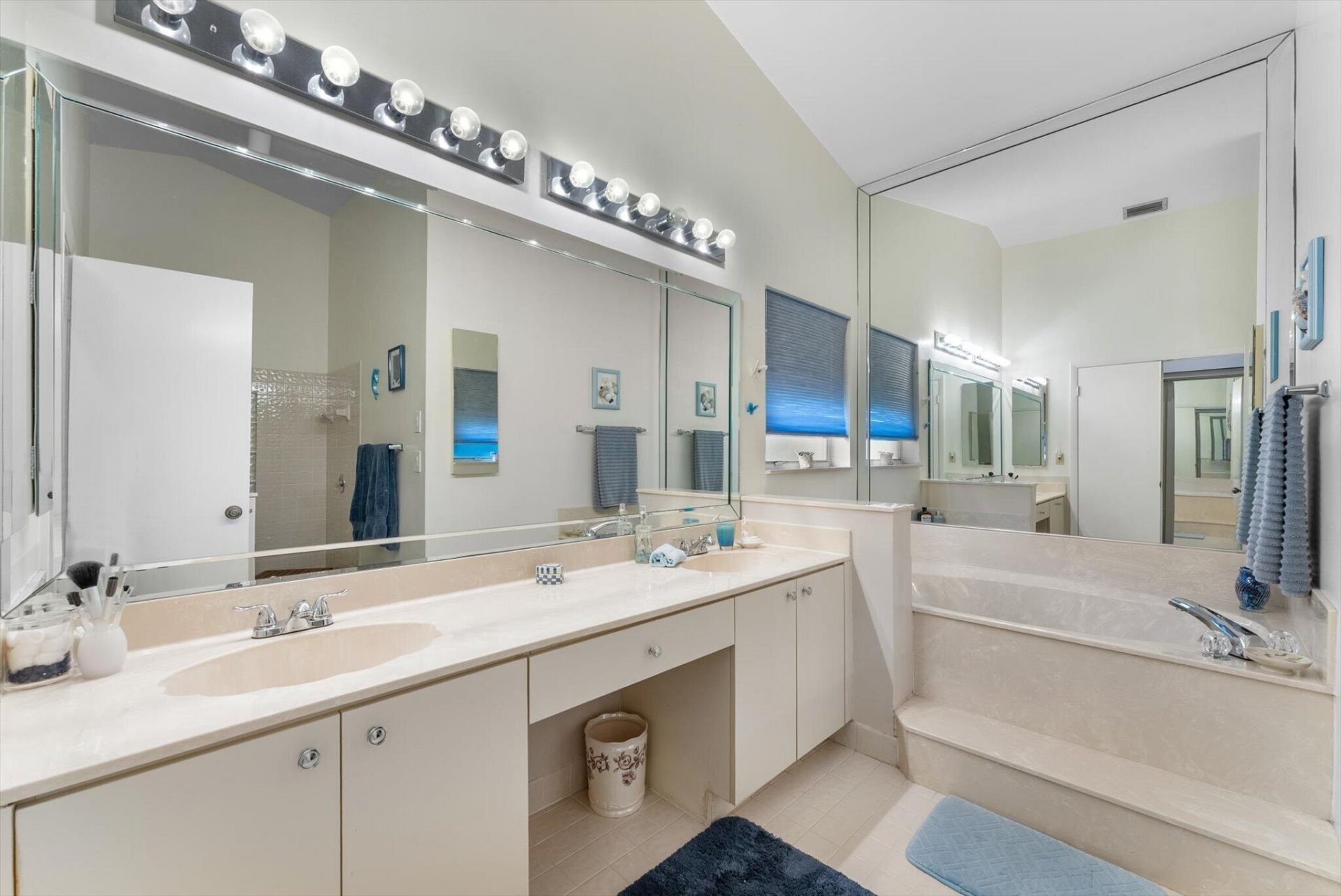20301 NW 7th Street, Pembroke Pines, FL 33029 Photo