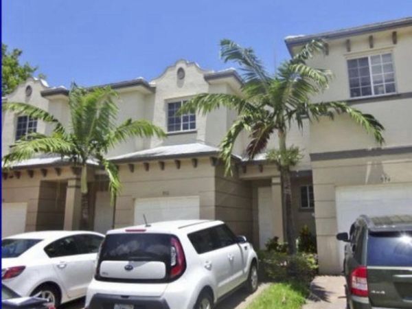 976 Abaco Lane, West Palm Beach, FL 33404