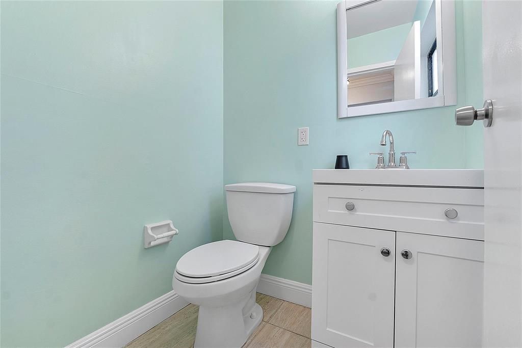 301 N Pine Island Road, Unit 107, Plantation, FL 33324 Photo