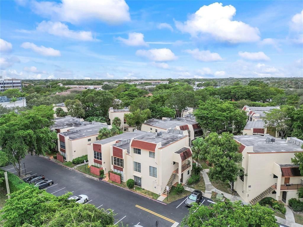 301 N Pine Island Road, Unit 107, Plantation, FL 33324 Photo