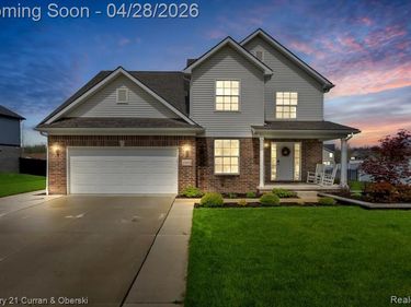 27070 Celtic Drive, Flat Rock, MI 48134