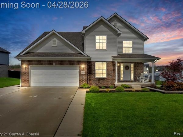 27070 Celtic Drive, Flat Rock, MI 48134