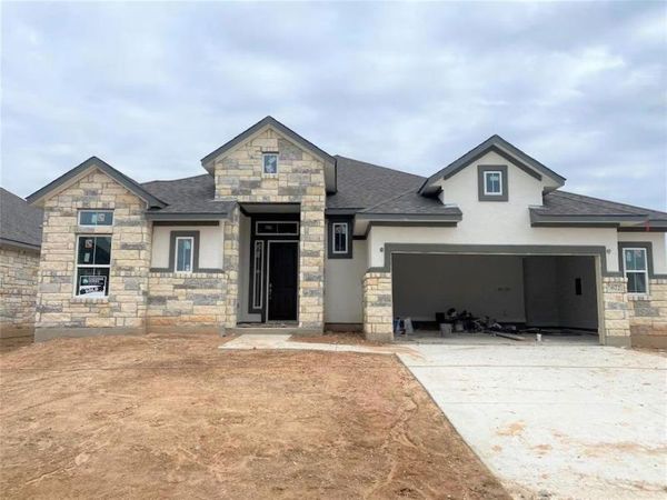 672 Wild Pecan LOOP, Buda, TX 78610