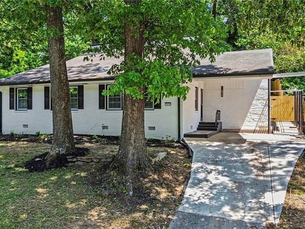 2828 Cloverhurst Drive, Atlanta, GA 30344