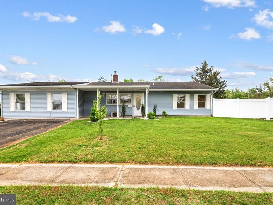 191 Crabtree Drive, Levittown, PA 19055 Main Photo