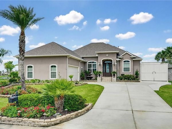 2319 SUNSET Boulevard , Slidell, LA 70461