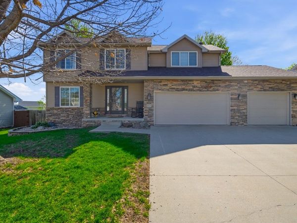1935 SE Prairie Creek Drive, Waukee, IA 50263