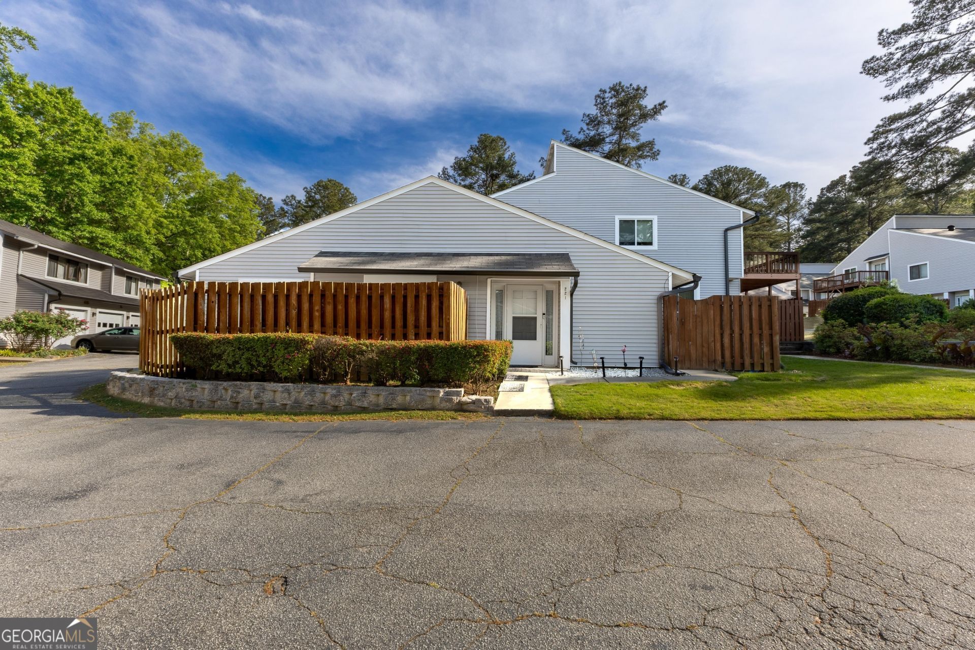 221 Twiggs Corner, Peachtree City, GA 30269 Main Photo