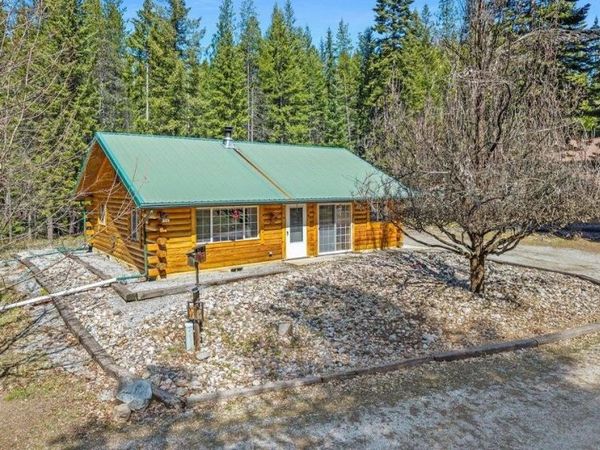 3086 Burnt Valley Rd, Chewelah, WA 99109