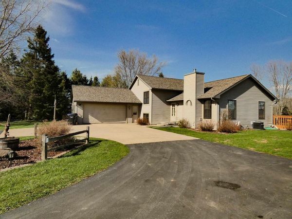 N6604 BALLARD ROAD, Seymour, WI 54165
