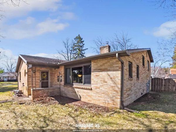 924 BARBARA LANE, Marinette, WI 54143