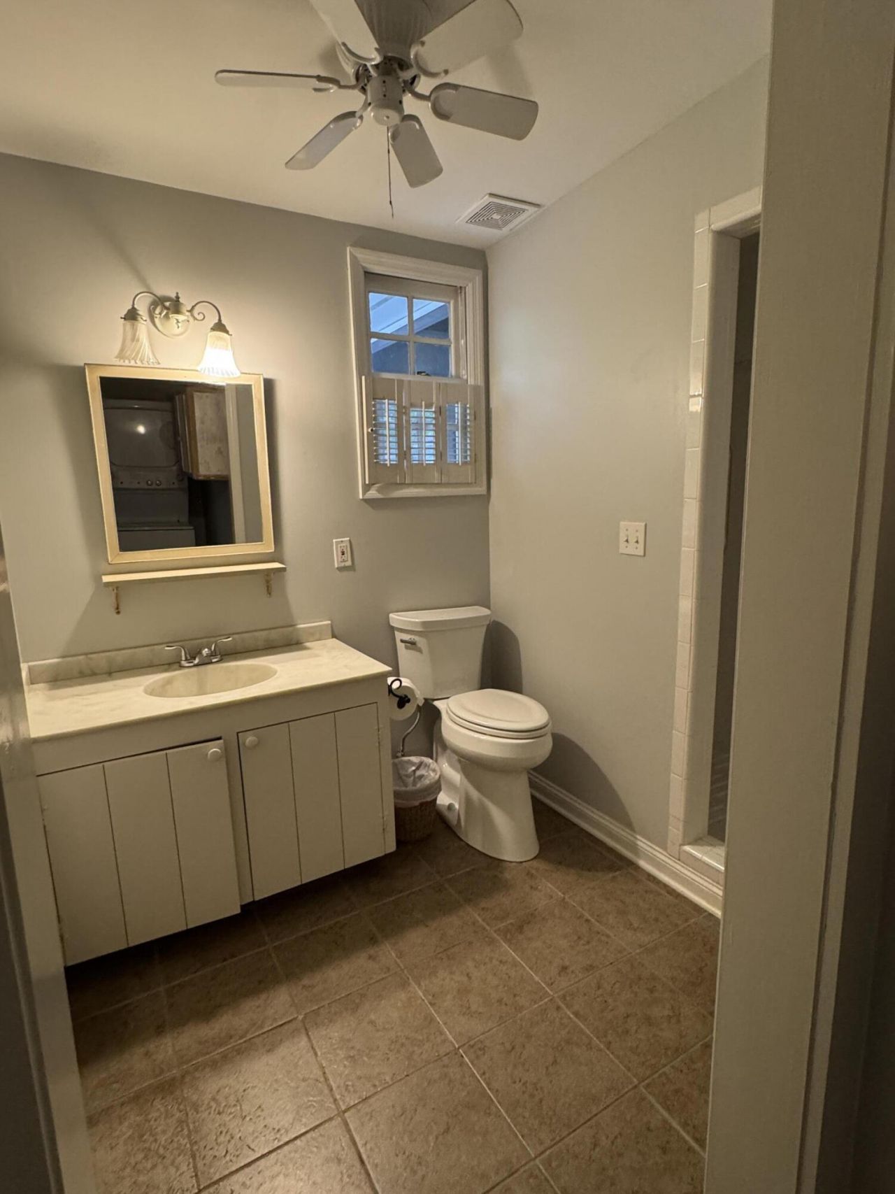 122 Gadsden Street Photo 17