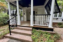 122 Gadsden Street photo 4