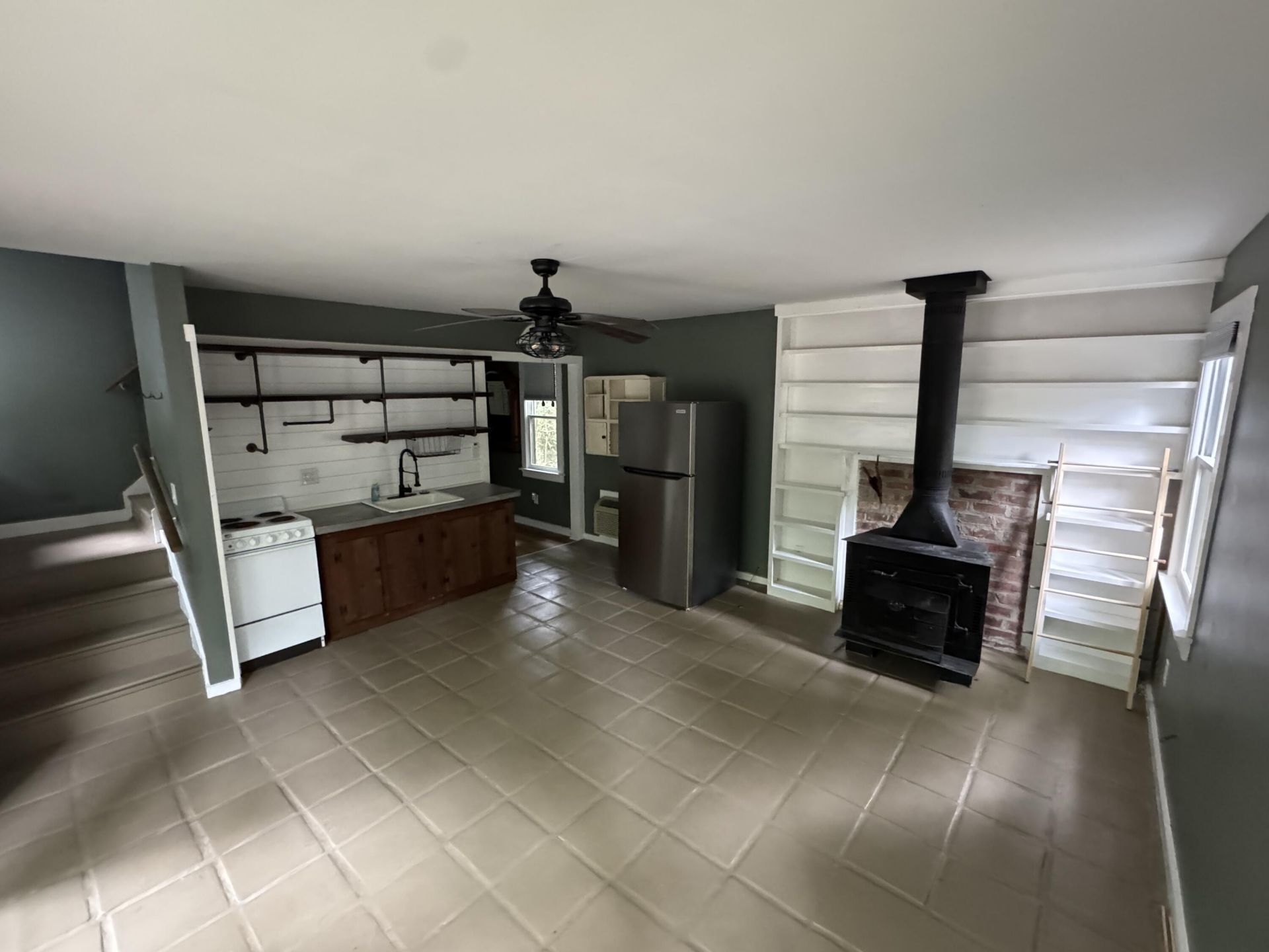 122 Gadsden Street Photo 38
