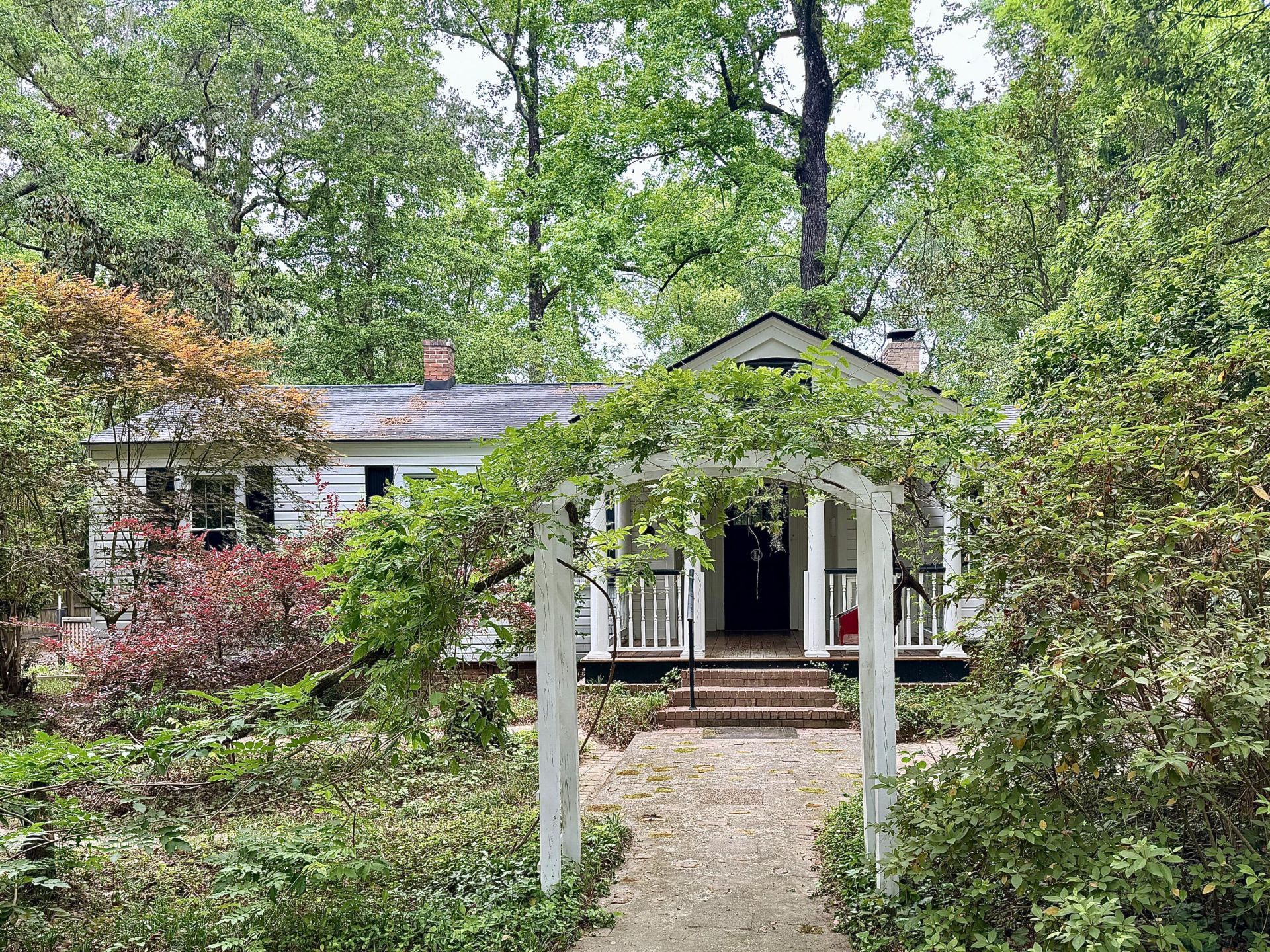 122 Gadsden Street Photo 5