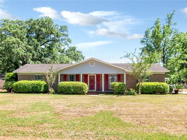 104 Terry Street , Spanish Fort, AL 36527