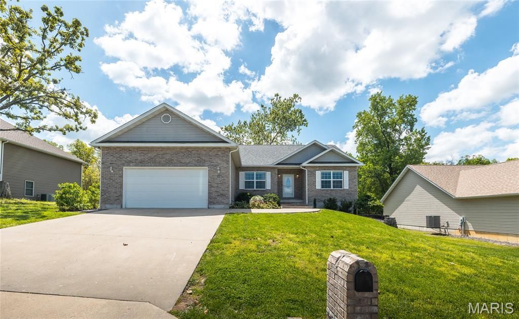 308 Dana Renee Drive, Rolla, MO 65401 Main Photo