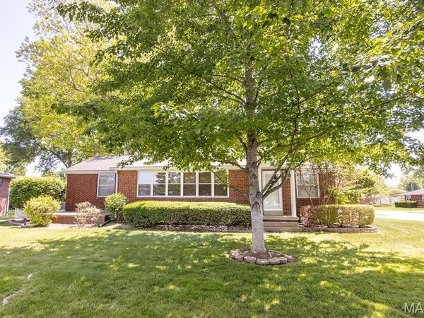 402 N 6th Street, Mascoutah, IL 62258