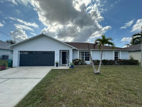1306 SW 11th ST , Cape Coral, FL 33991